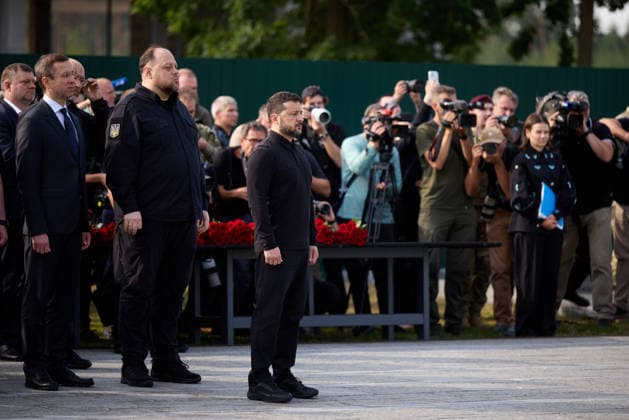 Ukraine holds funeral ceremony for nationalist leader Yevhen Konovalets in Kyiv KYIV, UKRAINE - AUGUST 18: (----EDITORIAL USE ONLY - MANDATORY CREDIT - UKRAINIAN PRESIDENCY HANDOUT - NO MARKETING NO ADVERTISING CAMPAIGNS - DISTRIBUTED AS A SERVICE TO CLIENTS----) Ukrainian President Volodymyr Zelenskyy attends the funeral and reburial ceremony of Yevhen Konovalets, a Ukrainian nationalist leader and founder of the Organization of Ukrainian Nationalists, in Kyiv, Ukraine, on August 18, 2026. Ukrainian Presidency Handout Anadolu Kyiv Ukraine. Editorial use only. Please get in touch for any other usage.  Copyright: x2026xAnadoluxUkrainianxPresidency Handoutx