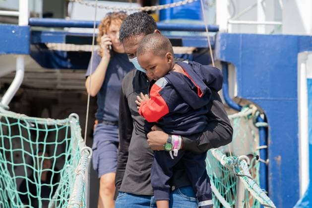 Humanity 1 arrives in Ravenna with 73 migrants rescued in Mediterranean RAVENNA, ITALY AUGUST 18, 2026: The Humanity 1, a search-and-rescue vessel operated by German NGO SOS Humanity, arrives at the port of Ravenna, Italy, on August 18, 2026, carrying 73 migrants rescued in the central Mediterranean between Malta and Lampedusa. According to SOS Humanity, those rescued include 17 minors and five women. Italian authorities designated Ravenna as the vessel s port of disembarkation. The arrival marks the city s 28th migrant disembarkation since December 2022 and its fourth in 2026. Ravenna Italy Copyright: x xSilviaxCasadeix xJNAxPressx
