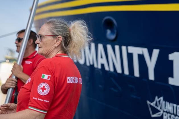 Humanity 1 arrives in Ravenna with 73 migrants rescued in Mediterranean RAVENNA, ITALY AUGUST 18, 2026: The Humanity 1, a search-and-rescue vessel operated by German NGO SOS Humanity, arrives at the port of Ravenna, Italy, on August 18, 2026, carrying 73 migrants rescued in the central Mediterranean between Malta and Lampedusa. According to SOS Humanity, those rescued include 17 minors and five women. Italian authorities designated Ravenna as the vessel s port of disembarkation. The arrival marks the city s 28th migrant disembarkation since December 2022 and its fourth in 2026. Ravenna Italy Copyright: x xSilviaxCasadeix xJNAxPressx