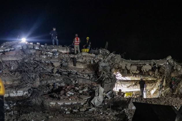 Recovery operations continue at La Guaira disaster site LA GUAIRA, VENEZUELA AUGUST 18, 2026: Emergency teams work among collapsed concrete slabs and twisted steel reinforcement as debris removal and body recovery operations continue at the disaster site in La Guaira, Venezuela, on August 18, 2026. Heavy machinery is being used to remove large sections of concrete and allow crews to search areas that remain difficult to access, as rescue and recovery efforts continue following the earthquakes that struck the region. La Guaira Venezuela (Bolivarian Republic of) Copyright: x xMarioxFloresx xJNAxPressx