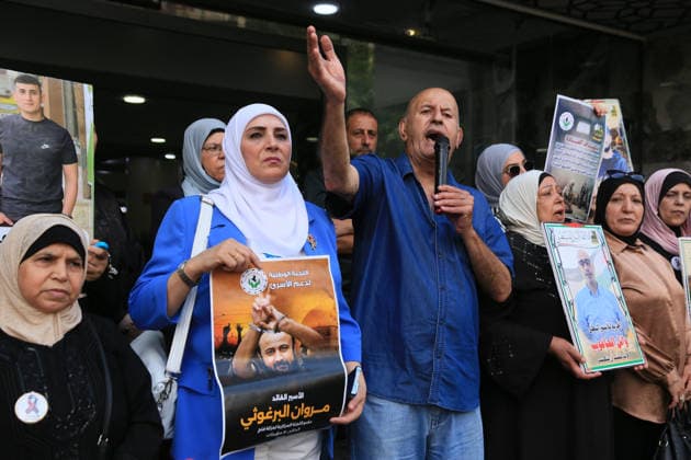 Palestinians Rally in Nablus in Support of Prisoners Palestinians take part in the weekly rally by families of prisoners in Nablus, West Bank, on August 18, 2026, calling for the release of their relatives and expressing solidarity with Palestinian prisoners held in Israeli jails. Photo by Mohammed Nasser apaimages Nablus West Bank Palestinian Territory 180826_Nablus_MN_00(5) Copyright: xapaimagesxMohammedxNasserx xapaimagesx
