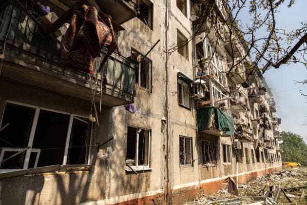 Aftermath of Russian attack on Ukraine s Kramatorsk KRAMATORSK, UKRAINE - AUGUST 18: A view of a destroyed residential building following a Russian airstrike in Kramatorsk, Ukraine, on August 18, 2026. Francisco Richart Anadolu Kramatorsk Ukraine. Editorial use only. Please get in touch for any other usage.  Copyright: x2026xAnadoluxFranciscoxRichartx