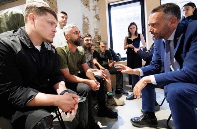 Vice-prime minister and Minister of Foreign Affairs Maxime Prevot meets with veterans during a visit to Kyiv, Tuesday 18 August 2026, part of a visit of the Belgian Foreign Minister to Ukraine, from 17 to 20 08.  BENOITxDOPPAGNE 183681239