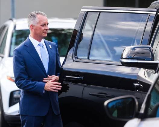 August 18, 2026, Largo, Florida, USA: David Jolly prepares to get in his vehicle after voting with his family at his home precinct, the Anona United Methodist Church, 13233 Indian Rocks Rd, on Tuesday, Aug. 18, 2026 in Largo. Former U.S. Rep. David Jolly is among six Democrats running for governor. There are 11 Republicans running to replace the term-limited Gov. Ron DeSantis. Largo USA - ZUMAs70_ 20260818_zan_s70_039 Copyright: xDirkxShaddx