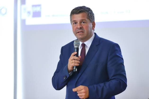 Halle (Saale), Sachsen-Anhalt, Deutschland, 18.08.2026: Leibniz-Institut für Agrarentwicklung in Transformationsökonomien (IAMO): IHK-Wahldialog: Sven Schulze (CDU) *** Halle-Saale, Saxony-Anhalt, Germany, August 18, 2026 Leibniz Institute for Agricultural Development in Transition Economies (IAMO) IHK Election Forum Sven Schulze, CDU Copyright: xdtsxNachrichtenagenturx dts_130396