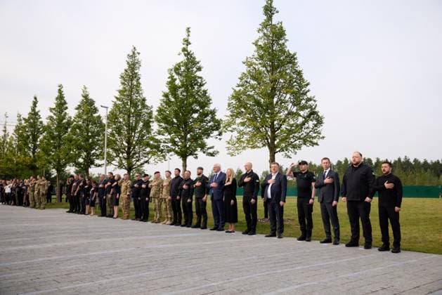 Zelensky Attends Reburial of Yevhen Konovalets Near Kyiv Ukrainian President Volodymyr Zelensky attends the reburial ceremony of Yevhen Konovalets, a colonel in the army of the Ukrainian People’s Republic and the first head of the Organization of Ukrainian Nationalists, at the National Military Memorial Cemetery near Kyiv, Ukraine, on August 18, 2026. Konovalets’ remains were returned to Ukraine 88 years after his burial in Rotterdam, where he was assassinated in 1938, during a ceremony attended by officials and military figures. Photo by PRESIDENT OF UKRAINE apaimages Ukraine Ukraine Ukraine 180826_Ukraine_UPO_00(11).jpeg Copyright: xapaimagesxPRESIDENTxOFxUKRAINEx xapaimagesx