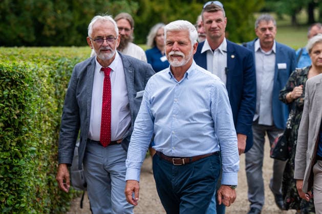 Czech President Petr Pavel, right, and his wife Eva Pavlova, not seen, host meeting on environment, at Lany Chateau, Czech Republic, on August 18, 2026. Participants include scientists, farmers, representatives of companies and nonprofit organizations, experts and influencers. On the left side is seen biochemist Libor Grubhoffer. (CTKxPhoto OndrejxDeml) CTKPhotoP2026081804962  CTKPhotoP2026081804962