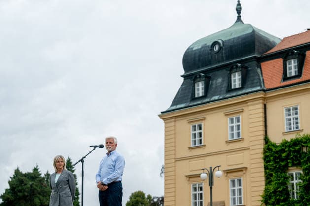 Czech President Petr Pavel, right, and his wife Eva Pavlova, left, host meeting on environment, at Lany Chateau, Czech Republic, on August 18, 2026. Participants include scientists, farmers, representatives of companies and nonprofit organizations, experts and influencers. (CTKxPhoto OndrejxDeml) CTKPhotoP2026081804946  CTKPhotoP2026081804946