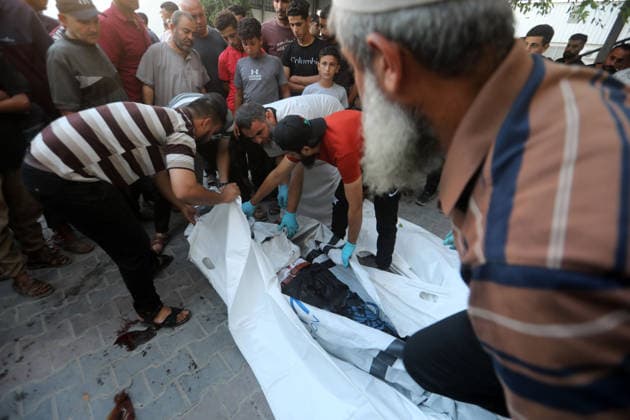Palestinians Mourn Six Killed in Israeli Strike Near Gaza Port Palestinians mourn the bodies of six people, including a child, at al-Shifa Hospital in Gaza City, on August 18, 2026, after they were killed in an Israeli airstrike that targeted a gathering of civilians near the city’s port, according to Palestinian medical sources. Photo by Bilal Osama apaimages Gaza city Gaza Strip Palestinian Territory 180826_Gaza_BO_01(9) Copyright: xapaimagesxBilalxOsamax xapaimagesx
