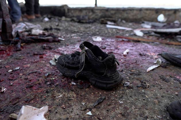 Aftermath of Israeli Airstrike In Gaza Palestinians inspect the site of an Israeli strike on a cafe at the seaport of Gaza City on August 18, 2026. Gaza Palestine  Copyright: xMajdixFathix originalFilename: fathi-notitle260818_npVD9.jpg