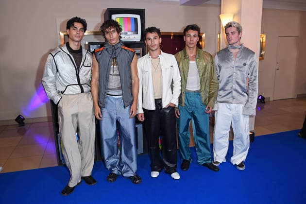 Elevator Boys (Luis Freitag, Bene Schulz, Tim Schaecker, Jacob Rott, Julien Brown) bei der Prime Video Filmpremiere von BACK TO THE 90s im Delphi Filmpalast in Berlin am 18.08.2026 *** The Elevator Boys—Luis Freitag, Bene Schulz, Tim Schaecker, Jacob Rott, and Julien Brown—at the Prime Video film premiere of BACK TO THE 90s at the Delphi Filmpalast in Berlin on August 18, 2026