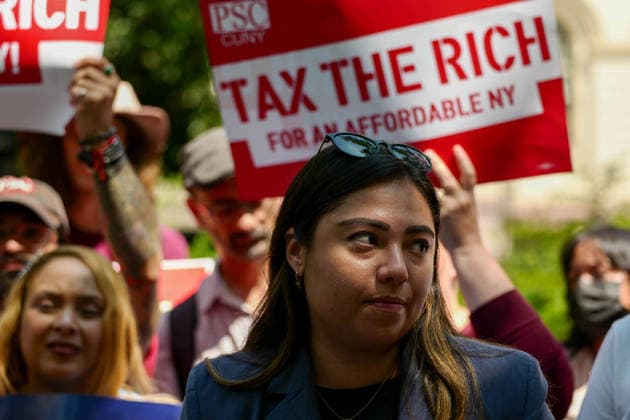New York, NY- August 18: Tax the Rich Rally for the Pied-o -Terre Tax at City Hall in Manhattan, New York prior to the City Council hearing about the Pied-o -Terre tax on August 18, 2026 Credit: AdMedia USA - ZUMAa123 20260818_zaa_a123_032 Copyright: xCamaraxPorterx