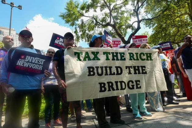 Tax the Rich Protest New York, NY- August 18: Tax the Rich Rally for the Pied-Ã -Terre Tax at City Hall in Manhattan, New York prior to the City Council hearing about the Pied-Ã -Terre tax on August 18, 2026 Credit: Camara Porter AdMedia EDITORIAL USE ONLY  Copyright: xx CamaraxPorterx xAdMediax admphotosthree011974