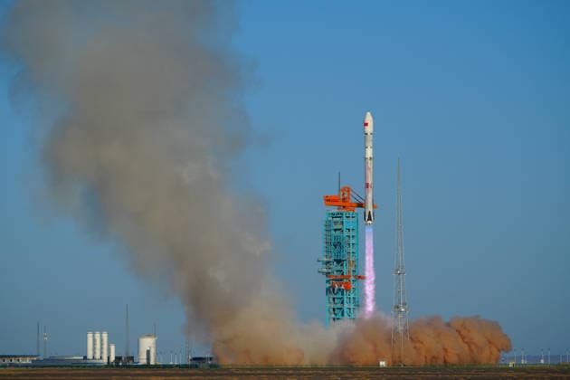 (260819) -- JIUQUAN, Aug. 19, 2026 -- The Zhuque-3 Y2 rocket blasts off at the Dongfeng commercial space innovation pilot zone in northwest China, Aug. 19, 2026. China launched the reusable rocket Zhuque-3 on Wednesday morning, achieving its first recovery of a rocket s first stage on land. The land-based recovery of the rocket s first stage was completed as planned, and the flight mission was a complete success. (Photo by Xinhua) Photo Flash China launches Zhuque-3, achieving its first rocket recovery on land WangxJiangbo 