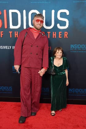 J. Lyle (L) y Susan Gray pose on the red carpet for the movie ‘Insidious: Out of the Further’ in Los Angeles, USA, 18 August 2026. Insidious: Out of the Further Red Carpet Event in Los Angeles !ACHTUNG: NUR REDAKTIONELLE NUTZUNG!  Copyright: xOmarxAlonsox AME418 20260819-55021175469_1