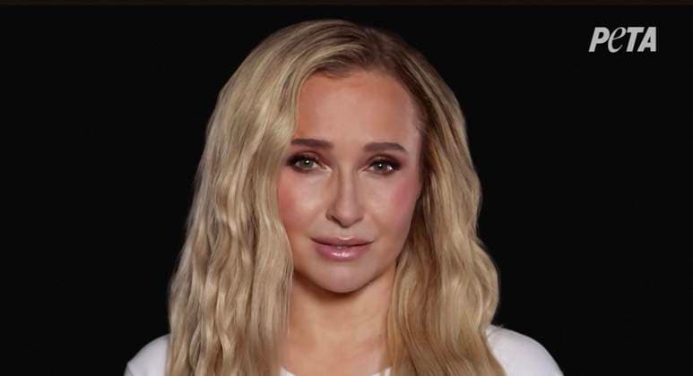 Tragic Hayden Panettiere stars in PETA campaign to save dolphins and whales in captivity that she shot two weeks before her death *BYLINE MUST CREDIT: PETA Mega* Tragic Hayden Panettiere stars in a PETA campaign to save dolphins and whales in captivity that the actress shot just two weeks before her death., , Animal lover and longtime animal rights advocate Hayden posed seemingly naked in a bathtub to speak out against marine parks holding dolphins and whales in captivity., , In the campaign video, an emotional Hayden says: Imagine spending your entire life in a bathtub. That’s what it’s like for dolphins and whales in tiny tanks at marine parks. , , She continues: We can end this, you and me. , , Hayden appears to have tears in her eyes  Copyright: xThexMegaxAgencyxPETA Megax