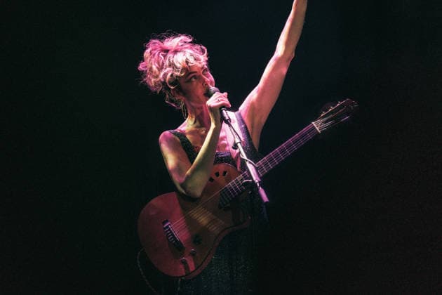 Hannah Cohen performs at Hoxton Hall on August 18, 2026 in London, England. LONDON, ENGLAND - AUGUST 18: Hannah Cohen performs at Hoxton Hall on August 18, 2026 in London, England., Credit:Pupat Chenaksara Avalon UK, London  Copyright: xPupatxChenaksarax xAvalonx 1125373571