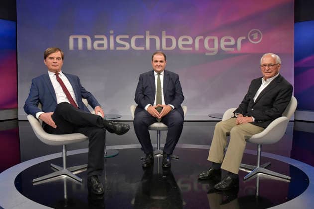 Bernd Baumann, Nathanael Liminski und Wolfgang Ischinger in der ARD-Talkshow maischberger im Studio Berlin Adlershof. Berlin, 18.08.2026 *** Bernd Baumann, Nathanael Liminski, and Wolfgang Ischinger on the ARD talk show *maischberger* at the Berlin Adlershof studio, Berlin, August 18, 2026 Foto:xM.xBehrensx xFuturexImagex maischberger1808_6821
