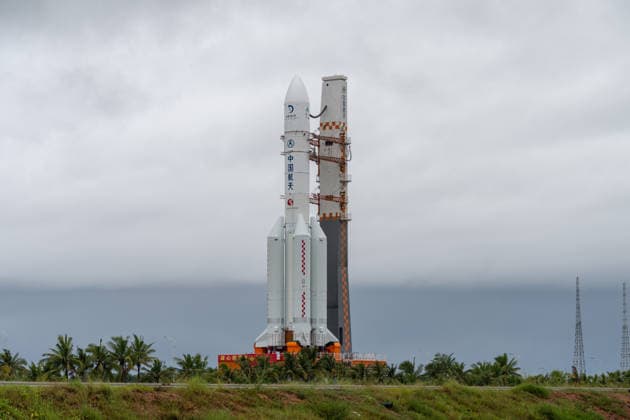 WENCHANG, CHINA - AUGUST 19: The combination of the Chang e-7 lunar probe and the Long March-5 Y14 carrier rocket is transferred vertically to the launching area at the Wenchang Spacecraft Launch Site on August 19, 2026 in Wenchang, Hainan Province of China. The Chang e-7 lunar probe is scheduled for launch at an appropriate time, according to the China Manned Space Agency (CMSA).  Copyright: xVCGx 111660848693