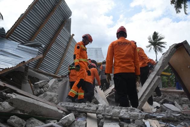 Aftermath of 7.7-magnitude earthquake in Indonesia EAST NUSA TENGGARA, INDONESIA - AUGUST 19: (----EDITORIAL USE ONLY - MANDATORY CREDIT - INDONESIAN NATIONAL SEARCH AND RESCUE AGENCY (BASARNAS) HANDOUT - NO MARKETING NO ADVERTISING CAMPAIGNS - DISTRIBUTED AS A SERVICE TO CLIENTS----) Search and rescue teams continue clearing and searching collapsed buildings in the area for possible victims trapped under the rubble following a powerful earthquake in Lamba Leda, East Nusa Tenggara, Indonesia, on August 19, 2026. BASARNAS Handout Anadolu East Nusa Tenggara Indonesia. Editorial use only. Please get in touch for any other usage.  Copyright: x2026xAnadoluxBASARNASx xHandoutx