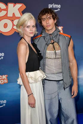 Bene Schulz und Sidney Fahlisch bei der Premiere des Amazon Prime Video-Films Back to the 90s im Delphi Filmpalast am Zoo. Berlin, 18.08.2026 *** Bene Schulz and Sidney Fahlisch at the premiere of the Amazon Prime Video film *Back to the 90s* at the Delphi Filmpalast am Zoo in Berlin, August 18, 2026 Foto:xM.xBehrensx xFuturexImagex 90s_6807