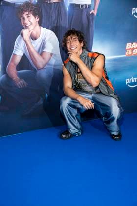 ABB AMAZON- Bene Schulz zu Gast auf dem blauen Teppich bei der Weltpremiere der Amazon Prime Serie Back to the 90s im Delphi Filmpalast am 18.AUGUST 2026 in Berlin Berlin Deutschland *** ABB AMAZON Bene Schulz walks the blue carpet at the world premiere of the Amazon Prime series *Back to the 90s* at the Delphi Filmpalast on August 18, 2026, in Berlin, Berlin, Germany