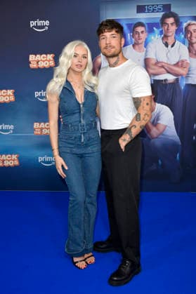 Kim Schiele und Willi Banner bei der Premiere des Amazon Prime Video-Films Back to the 90s im Delphi Filmpalast am Zoo. Berlin, 18.08.2026 *** Kim Schiele and Willi Banner at the premiere of the Amazon Prime Video film *Back to the 90s* at the Delphi Filmpalast am Zoo in Berlin, August 18, 2026 Foto:xM.xBehrensx xFuturexImagex 90s_6866