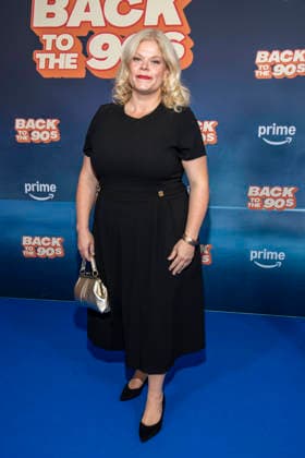ABB AMAZON- Marie Schoeneburg zu Gast auf dem blauen Teppich bei der Weltpremiere der Amazon Prime Serie Back to the 90s im Delphi Filmpalast am 18.AUGUST 2026 in Berlin Berlin Deutschland *** ABB AMAZON Marie Schoeneburg walks the blue carpet at the world premiere of the Amazon Prime series *Back to the 90s* at the Delphi Filmpalast on August 18, 2026, in Berlin, Germany