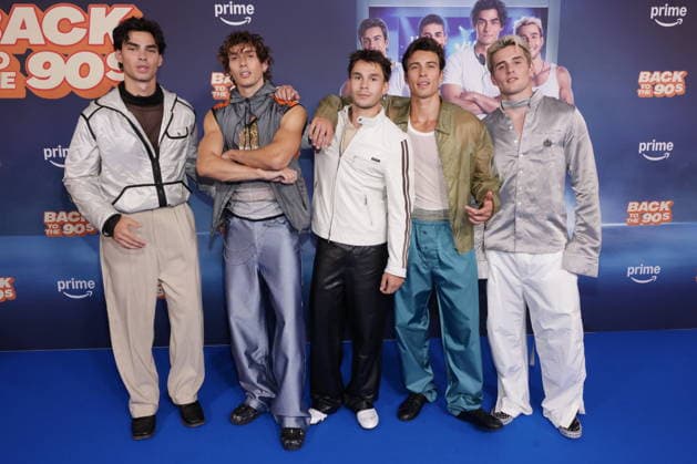 18.08.2026, Jacob Rott, Bene Schulz, Julien Brown, Tim Schäcker, Luis Freitag zur Premiere von Back to the 90s, Delphi-Filmpalast, Berlin, Berlin Berlin *** August 18, 2026, Jacob Rott, Bene Schulz, Julien Brown, Tim Schäcker, and Luis Freitag at the premiere of *Back to the 90s* at the Delphi Filmpalast in Berlin, Berlin Berlin