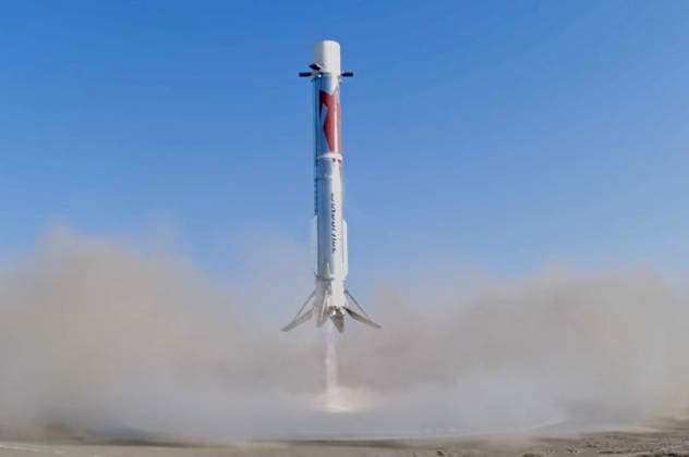 (260819) -- JIUQUAN, Aug. 19, 2026 () -- This screenshot from a video clip shows the first stage of the Zhuque-3 Y2 rocket making its land-based recovery, Aug. 19, 2026. China launched the reusable rocket Zhuque-3 on Wednesday morning, achieving its first recovery of a rocket s first stage on land. The Zhuque-3 Y2 rocket blasted off at 7:35 a.m. (Beijing Time) from the Dongfeng commercial space innovation pilot zone in northwest China. The land-based recovery was completed as planned, with the rocket s first stage touching down smoothly at the designated position in the recovery site. The second stage sent the onboard Honghu-03 satellite into preset orbit. The flight mission was a complete success. (LandSpace Handout via ) (EyesOnSci) 