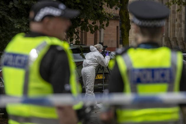 Two Deaths in Glasgow Police at an address in Chancellor Street, investigating the deaths of two men who were found seriously injured at about 16:40 on Sunday.  Copyright: xMichaelxSchofieldx NINTCHDBPICT001101977374