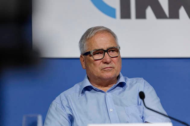IKK für nachhaltige GKV-Reformen 2026-08-19 Deutschland, Berlin Pressekonferenz des IKK e.V. zur GKV-Finanzierung. Im Bild von links Hans-Jürgen Müller, Vorstandsvorsitzender IKK e.V. - No modelrelease - Nur redaktionelle Verwendung - *** IKK Calls for Sustainable Statutory Health Insurance Reforms August 19, 2026, Germany, Berlin: IKK e.V. press conference on statutory health insurance (GKV) financing. Pictured from left: Hans Jürgen Müller, Chairman of the Board of IKK e.V.