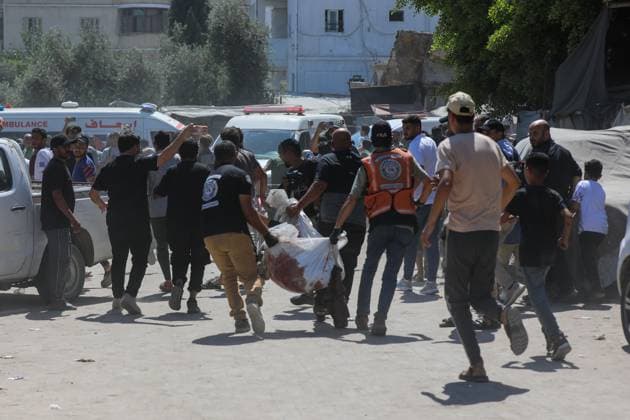 Nine killed, more than 15 injured in Gaza City strike GAZA CITY, GAZA STRIP, PALESTINE, AUGUST 19, 2026: Nine Palestinians were killed and more than 15 others were injured following a strike that targeted a municipal police station in central Gaza City, according to local sources. The wounded were taken to hospitals in Gaza City for treatment. GAZA CITY Palestine, State of Copyright: x xRamzixAbuxAmerx xJNAxPressx