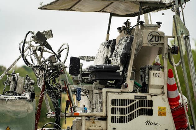 Schwerer Verkehrsunfall zwei Tote, mehrere Schwerverletzte Rettungshubschrauber im Einsatz14:58 Am 19.08.2026 kam es um 13:35 Uhr auf der L3185 zwischen Michelnau und Ober-Lais im Wetteraukreis zu einem schweren Verkehrsunfall. Mehrere Personen wurden schwer verletzt. Mehrere Rettungshubschrauber wurden zur Versorgung der Verletzten eingesetzt. Zwei Verletzte kamen bereits mit dem Rettungshubschrauber in eine Klinik, zwei Menschen sind verstorben. Die Straße ist komplett gesperrt. Nidda Ober-Lais Hessen Deutschland *** Serious traffic accident: two dead, several seriously injured; rescue helicopters deployed 14 58 On August 19, 2026, at 1:35 p.m., a serious traffic accident occurred on the L3185 between Michelnau and Ober Lais in t