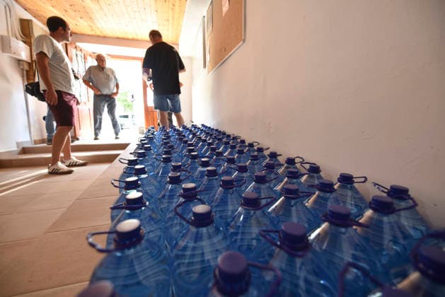 CECOPI Approves the Relocation of Residents from Seven Towns Affected by the Riglos Fire in Huesca Residents of Bailo and Arbués Return to Their Homes on August 19, 2026, in Huesca, Aragon, Spain. The Integrated Operational Coordination Center (CECOPI) agreed, at its meeting on Tuesday, August 18, to relocate, this Wednesday, August 19, of residents from the towns of Villalangua, Salinas de Jaca, Santa María de la Pena, Bailo, Arbués, Alastuey, and Arrués, who had been evacuated days earlier due to the wildfire that, since August 10, has burned 18,400 hectares in the area around Las Penas de Riglos, Huesca, August 19, 2026. Veró, Huesca, Aragon, Huesca, Aragon, Spain  Copyright: xVeronicaxLacasax 7720888