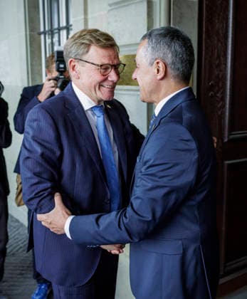 Johann Wadephul (CDU), Bundesaussenminister, aufgenommen im Rahmen seiner Reise in die Schweiz. Hier Treffen mit dem schweizerischen Aussenminister Ignazio Cassis. Fotografiert im Auftrag des Auswaertigen Amtes Bern Schweiz *** Johann Wadephul (CDU), Federal Minister of Foreign Affairs, photographed during his trip to Switzerland. Here, he is meeting with Swiss Foreign Minister Ignazio Cassis. Photographed on behalf of the Federal Department of Foreign Affairs in Bern, Switzerland. Copyright: xThomasxKoehlerx