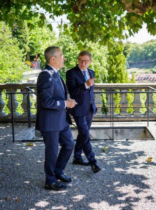 Johann Wadephul (CDU), Bundesaussenminister, aufgenommen im Rahmen seiner Reise in die Schweiz. Hier Treffen mit dem schweizerischen Aussenminister Ignazio Cassis. Fotografiert im Auftrag des Auswaertigen Amtes Bern Schweiz *** Johann Wadephul, CDU, Federal Foreign Minister, photographed during his trip to Switzerland. Here, he is meeting with Swiss Foreign Minister Ignazio Cassis. Photographed on behalf of the Federal Department of Foreign Affairs in Bern, Switzerland. Copyright: xThomasxKoehlerx