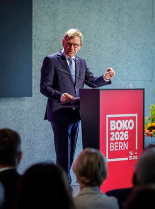 Johann Wadephul (CDU), Bundesaussenminister, aufgenommen im Rahmen seiner Reise in die Schweiz. Hier eine Rede auf der Botschafterkonferenz des Schweizer Aussenministeriums. Fotografiert im Auftrag des Auswaertigen Amtes Bern Schweiz *** Johann Wadephul (CDU), Federal Foreign Minister, photographed during his trip to Switzerland. Here he is delivering a speech at the Swiss Foreign Ministry’s Ambassadors’ Conference. Photographed on behalf of the Federal Foreign Office in Bern, Switzerland. Copyright: xThomasxKoehlerx