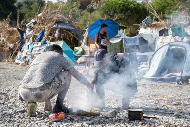 The humanitarian crisis in Ceuta continues. Migrants camped on Trampolín Beach, August 19, 2026, in Ceuta, Spain. Ceuta continues to face a serious humanitarian crisis following the historic mass influx of more than 70,000 migrants who swam across the Tarajal Strait on July 30 and 31. Although the current police deployment and border reinforcement by Moroccan authorities have succeeded in curbing the influx, the autonomous city continues to face a serious humanitarian, health, and security crisis. AUGUST 19, 2026 Spain  Copyright: xMarcosxMorenox 7720962