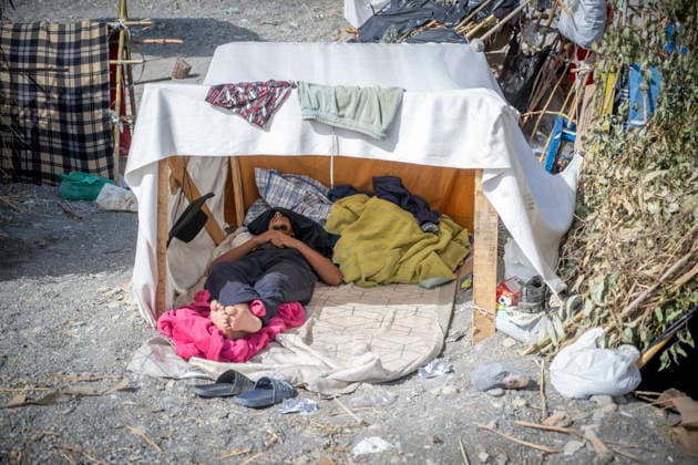 The humanitarian crisis in Ceuta continues. Migrants camped out on Trampolín Beach, August 19, 2026, in Ceuta, Spain. Ceuta continues to face a serious humanitarian crisis following the historic mass influx of more than 70,000 migrants who swam across the Tarajal on July 30 and 31. Although the current police deployment and border reinforcement by Moroccan authorities have succeeded in curbing the influx, the autonomous city continues to face a serious humanitarian, public health, and security crisis. August 19, 2026, Spain  Copyright: xMarcosxMorenox 7720964