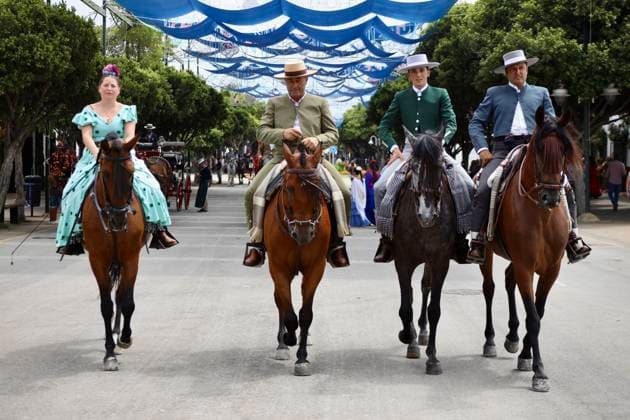Scenes from the Málaga Fair Horse-drawn carriages and horses parade through the Málaga Fair August 19, 2026, in Málaga, Andalusia, Spain As they do every year, locals and visitors enjoy the Málaga Fair at the fairgrounds. August 19, 2026, in Málaga, Andalusia, Spain  Copyright: xÃlexxZeax 7721040