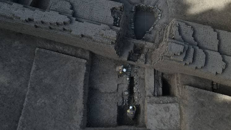 1,400-year-old human remains discovered at Huaca Pucllana in Lima LIMA, PERU - AUGUST 19: An aerial view of the area as archaeologists work on the excavation of recently discovered skeletal remains at the Huaca Pucllana archaeological site, one of Lima’s main pre-Hispanic landmarks, on August 19, 2026, in Lima, Peru. Klebher Vasquez Anadolu Lima Peru. Editorial use only. Please get in touch for any other usage.  Copyright: x2026xAnadoluxKlebherxVasquezx