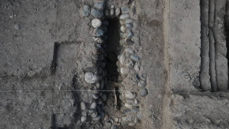 1,400-year-old human remains discovered at Huaca Pucllana in Lima LIMA, PERU - AUGUST 19: Archaeologists work on the excavation of recently discovered skeletal remains at the Huaca Pucllana archaeological site, one of Lima’s main pre-Hispanic landmarks, on August 19, 2026, in Lima, Peru. Klebher Vasquez Anadolu Lima Peru. Editorial use only. Please get in touch for any other usage.  Copyright: x2026xAnadoluxKlebherxVasquezx