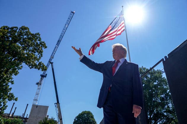 Trump Tours White House Helipad WASHINGTON, DC - AUGUST 19: U.S. President Donald Trump speaks to the press as he tours a new helipad on Wednesday, Aug. 19, 2026 on the South Lawn of the White House in Washington, D.C. Trump was expected to sign a piece of stone that will be inserted into the helipad. (Photo by Al Drago Pool For The Washington Post) Washington DC United States  Copyright: xPool ABACAx