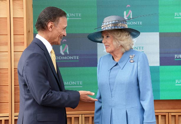 Queen Camilla Visit York Races YORK, ENGLAND - AUGUST 19: Queen Camilla, Patron of York Racecourse, smiles during the trophy presentation of the Juddmonte International Stakes on the first day of the Ebor Festival at York Racecourse on August 19, 2026 in York, England., Credit:Chris Jackson PA ROTA - B68 Avalon United Kingdom, England, York, York Racecourse  Copyright: xChrisxJacksonx xPAxROTAx-xB68x xAvalonx 1125736136