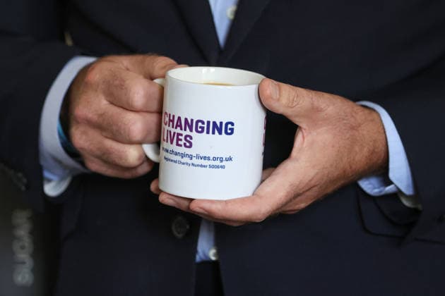 Britain s Prime Minister Andy Burnham visits Newcastle Britain s Prime Minister Andy Burnham holds a cup of tea as he meets with staff and residents during a visit to the homelessness charity Changing Lives in Newcastle, north-east England on August 19, 2026., Credit:SCOTT HEPPELL PA ROTA - B68 Avalon United Kingdom, England, Newcastle  Copyright: xSCOTTxHEPPELLx xPAxROTAx-xB68x xAvalonx 1125736271