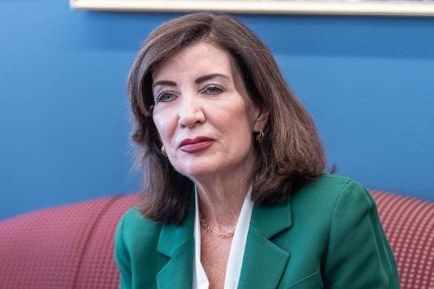 August 19, 2026, New York, New York, USA: Governor Kathy Hochul holds roundtable and press briefing on AI Workforce Impacts with Molly Kinder, Founder of Breakwater Initiative, Emma Vadehra, Director of Policy, Lynn Brooks, Claims Processor of Highmark Blue Cross Blue Shield of Western New York & Chief Shop Steward, Petra Cruz, Receptionist & Office Manager, Early Head Start Program of Dominican Women s Development Center, Antoinette Daley, Client of Bottomless Closet, Tamara Ramsey, Executive Assistant of Volunteers of America of Greater New York, Gabriella Toth, Executive Assistant of Goldman Sachs at Governor s office in New York, NY on August 19, 2026. Governor also answered questions on upcoming election. New York USA - ZUMAr339 20260819_znp_r339_012 Copyright: xLevxRadinx