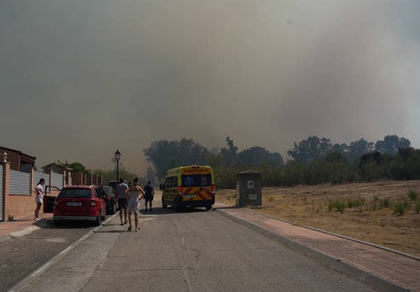 Wildfires continue in Madrid MADRID, SPAIN - AUGUST 19: Fire extinguishing efforts continue both from the air and land to contain a wildfire in the Aldea del Fresno Village of Madrid, Spain on August 19, 2026. Muath Hamed Anadolu Madrid Spain. Editorial use only. Please get in touch for any other usage.  Copyright: x2026xAnadoluxMuathxHamedx