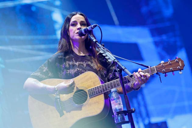 Sängerin Amy Macdonald bei ihrem Konzert vor 4.200 Zuschauern im Rahmen des KUNST!RASEN Bonn Open Air. Bonn, 19.08.2026 NRW Deutschland *** Singer Amy Macdonald performing at her concert in front of 4,200 spectators as part of the KUNST RASEN Bonn Open Air in Bonn, August 19, 2026, North Rhine-Westphalia, Germany Copyright: xChristophxHardtx