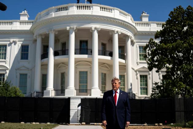 WASHINGTON, DC - AUGUST 19: US President Donald Trump speaks to members of the media while touring the White House helipad construction on the South Lawn of the White House in Washington, DC, US, on Wednesday, Aug. 19, 2026. Copyright: xAlxDragox xPoolxviaxCNPx MediaPunchx